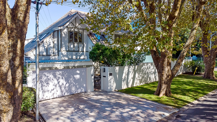 5 Bedroom Property for Sale in Newlands Western Cape